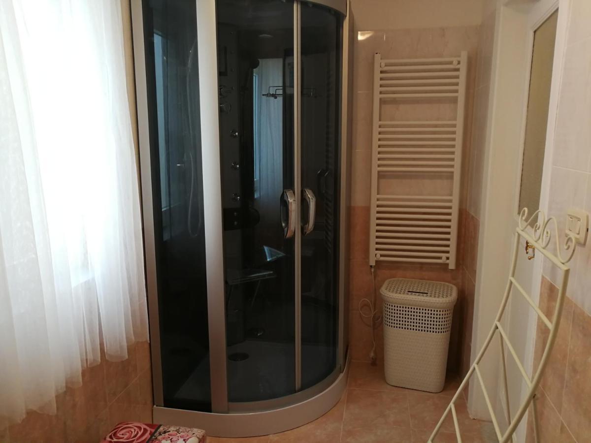 Appartamento Cuore Al Centro Di Таранто Екстериор снимка