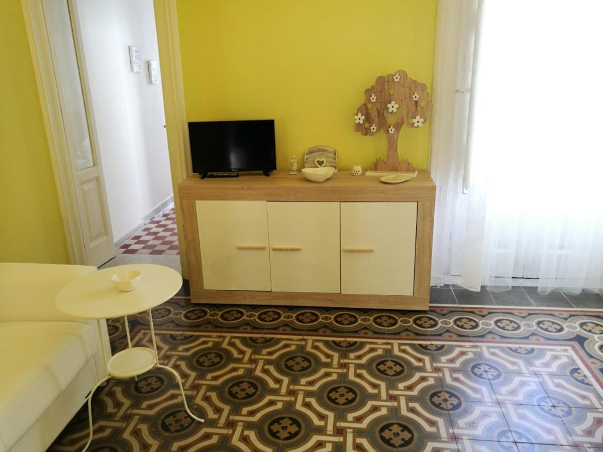 Appartamento Cuore Al Centro Di Таранто Екстериор снимка