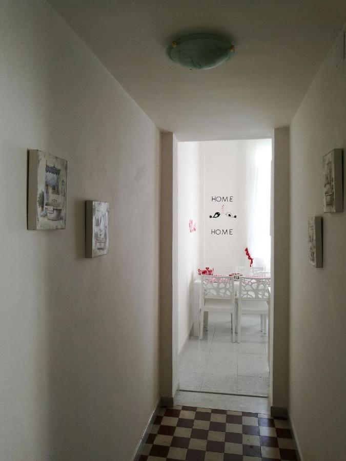 Appartamento Cuore Al Centro Di Таранто Екстериор снимка